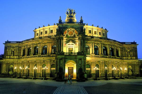 Semperoper Dresden „Die Zauberflöte“ inkl. Ramada by Wyndham Dresden - Christi Himmelfahrt