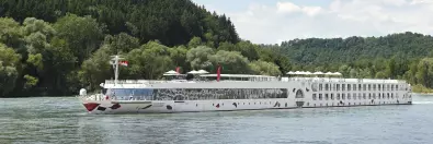 Donau Städte Panorama mit der A-ROSA FLORA 2026