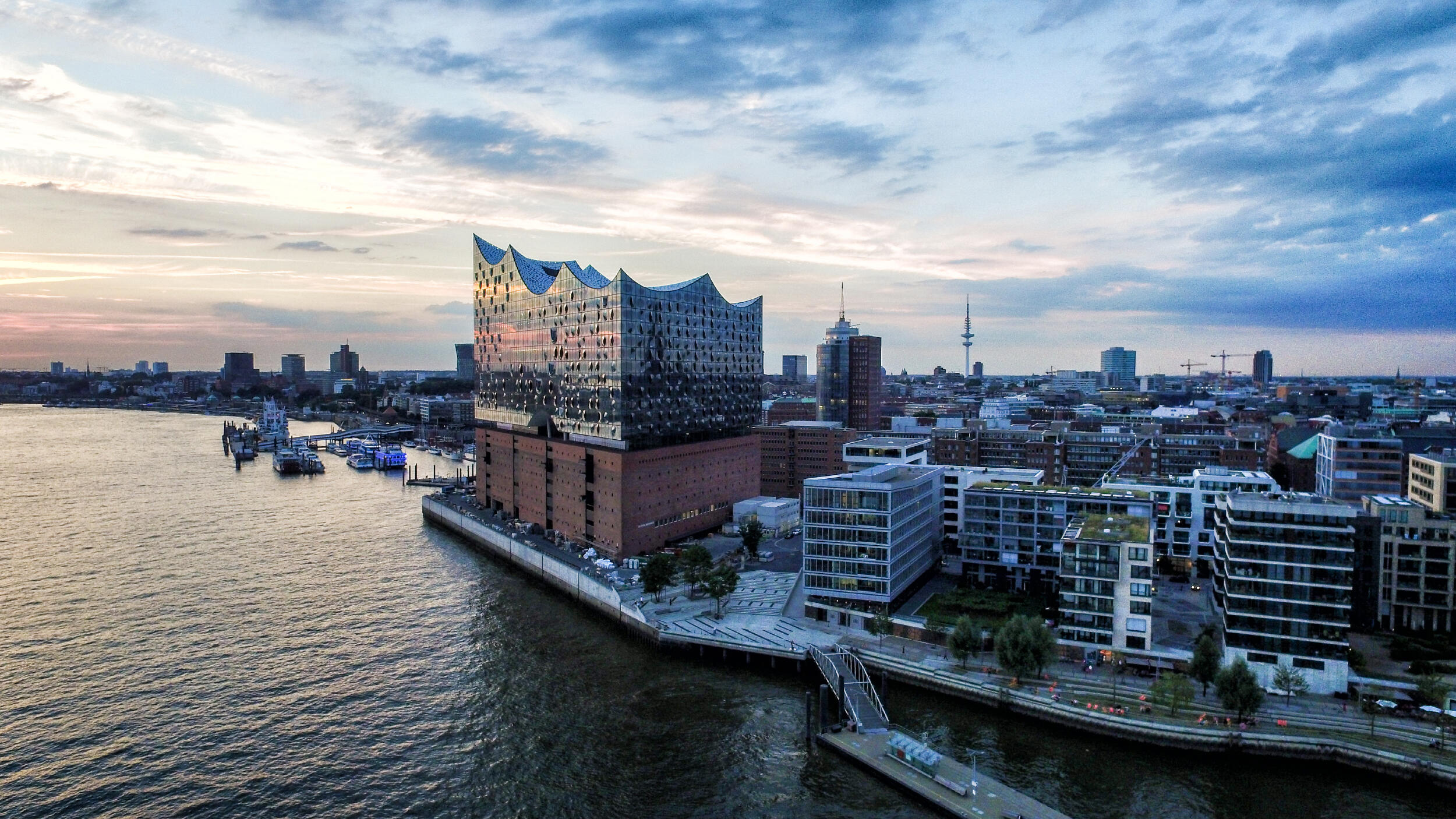 Westin Hotel & Elbphilharmonie mit Igor Levit